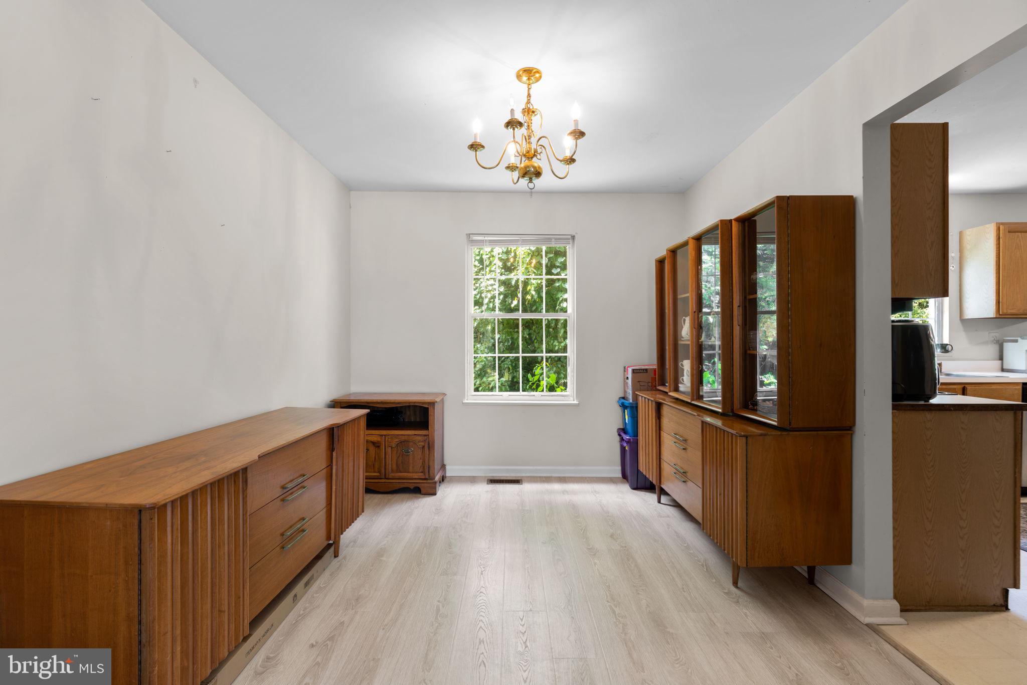 1404 Crystal Ridge Ct