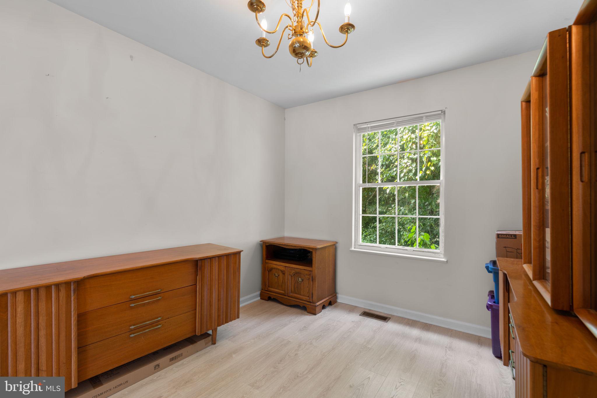 1404 Crystal Ridge Ct