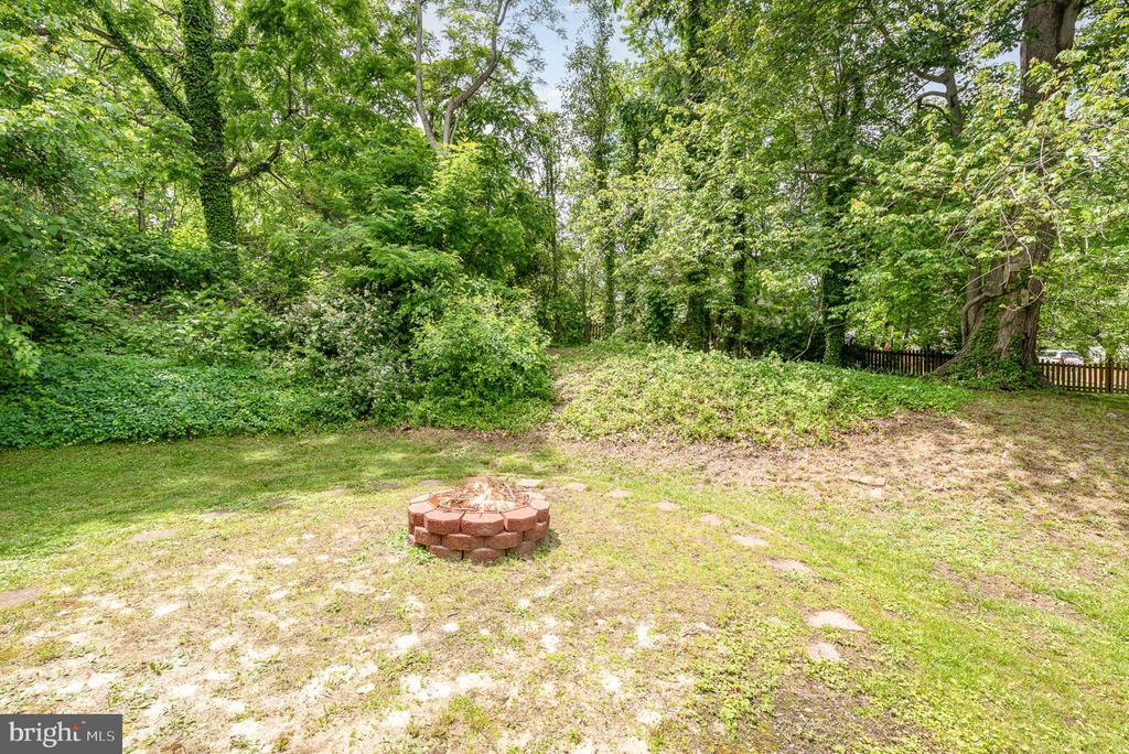 1404 Crystal Ridge Ct