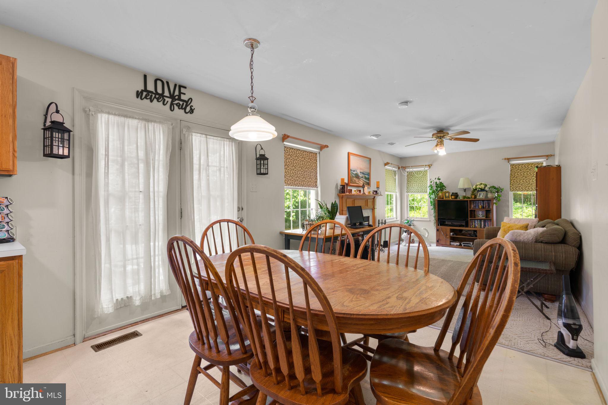 1404 Crystal Ridge Ct