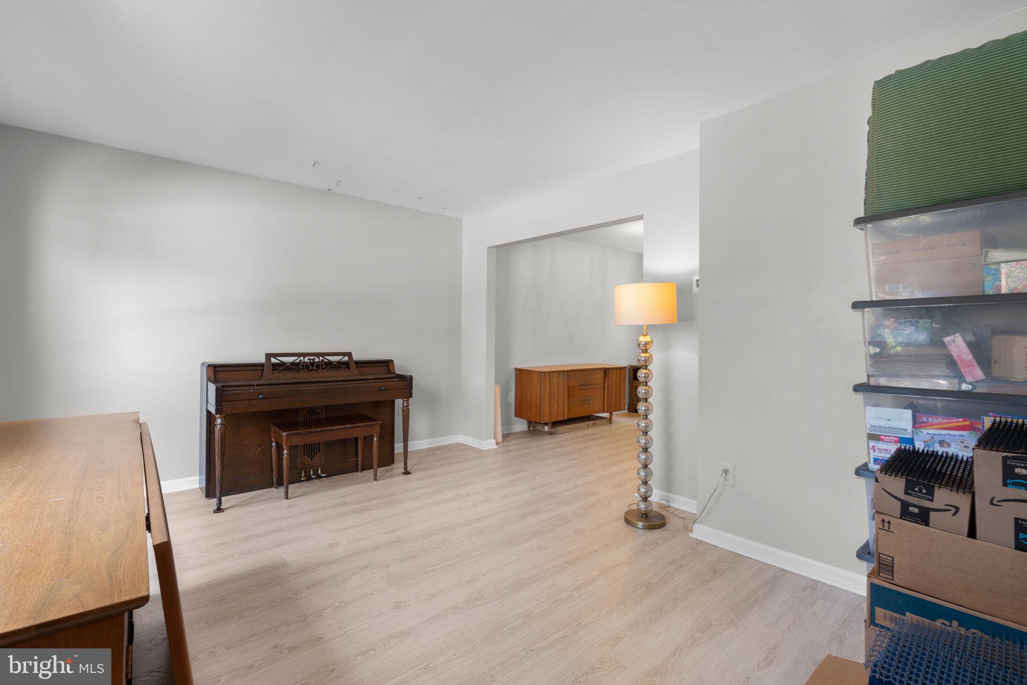 1404 Crystal Ridge Ct