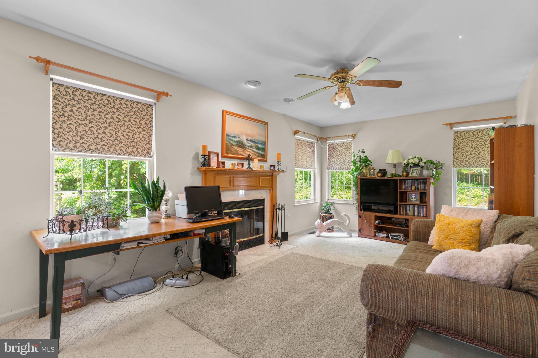 1404 Crystal Ridge Ct