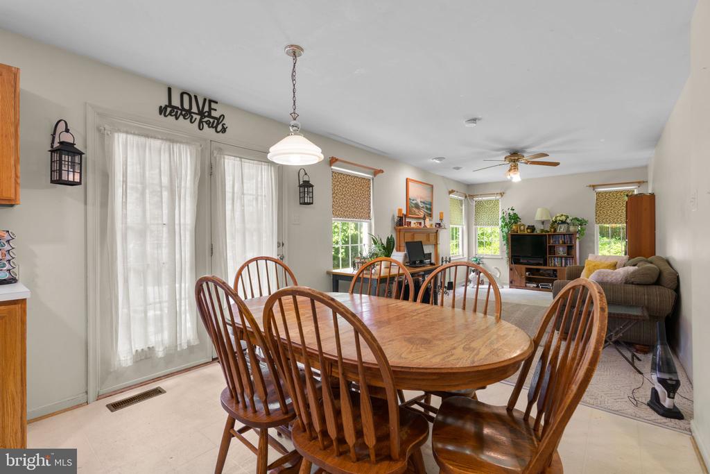 1404 Crystal Ridge Ct