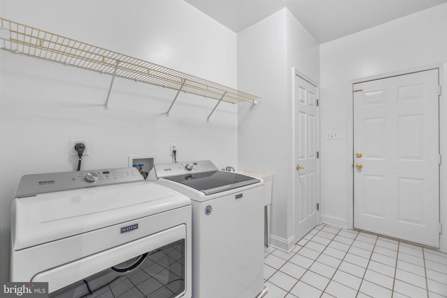 12544 Woodridge Ln