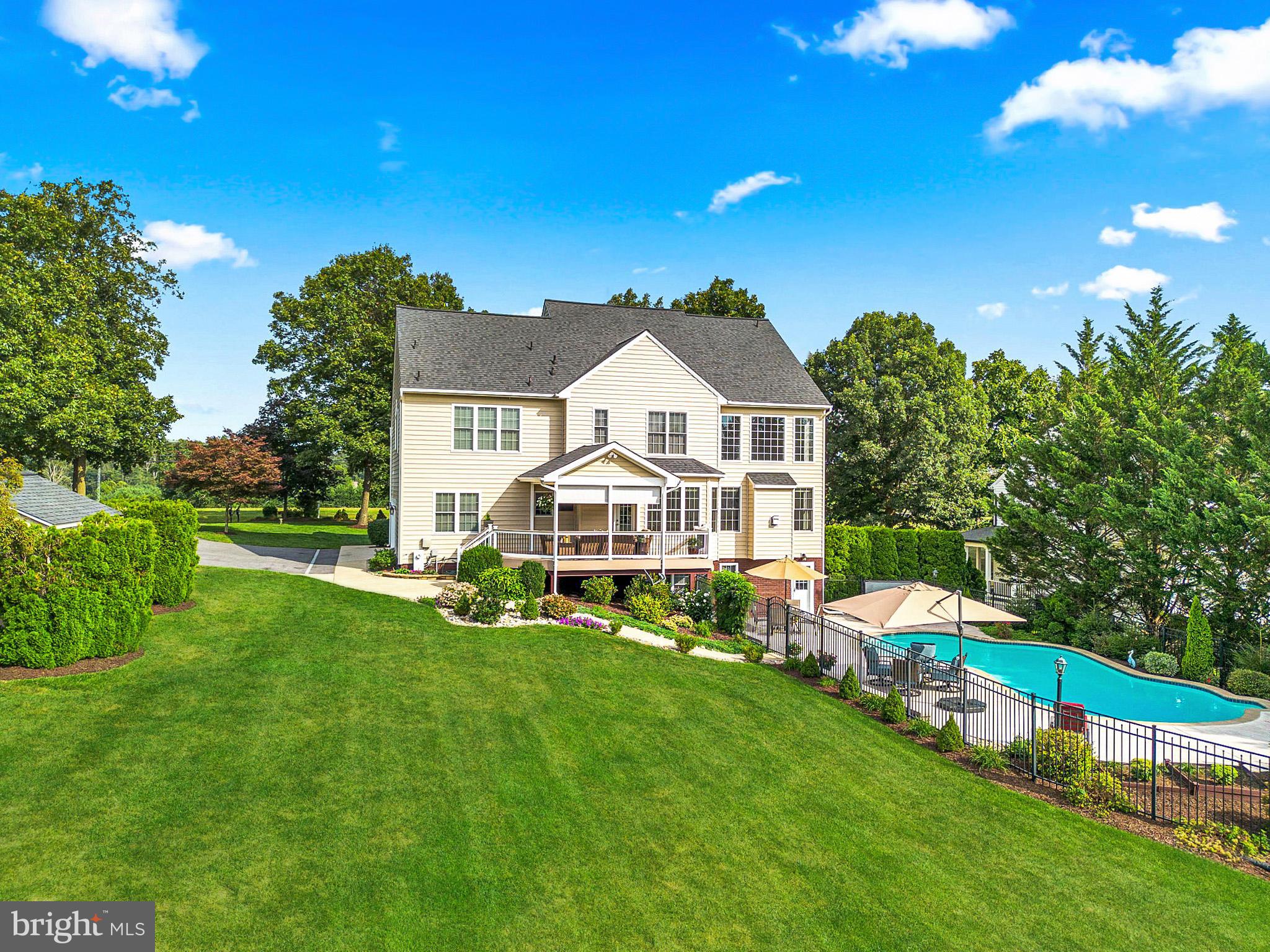 3020 Hobbs Rd