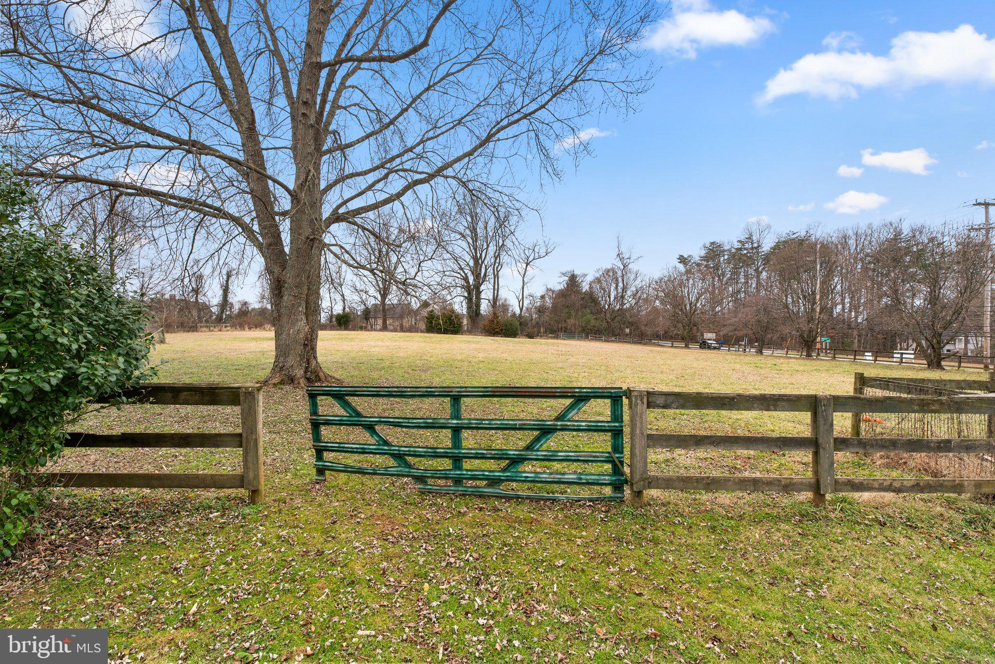 13475 Clarksville Pike