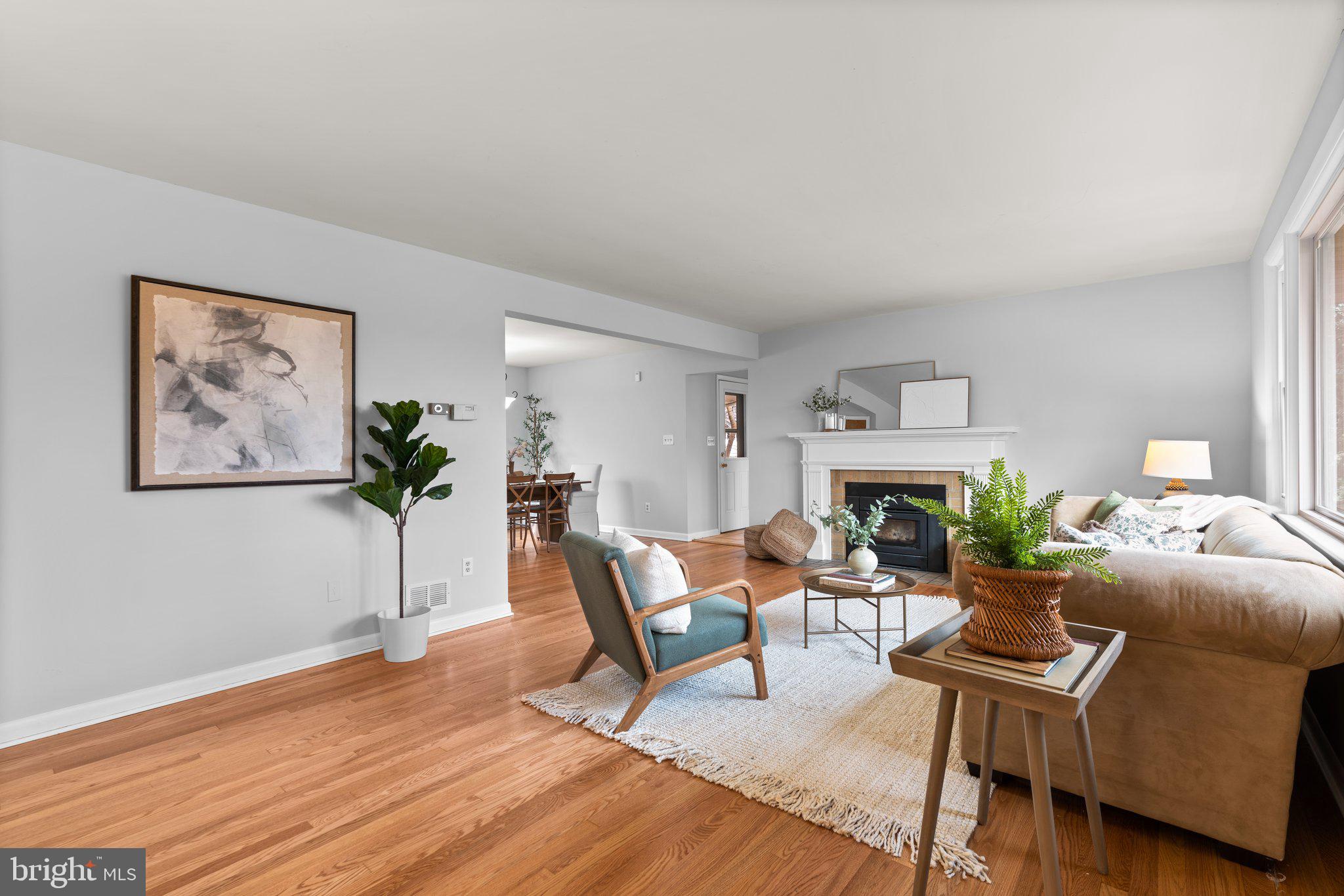 10206 Tanager Ln