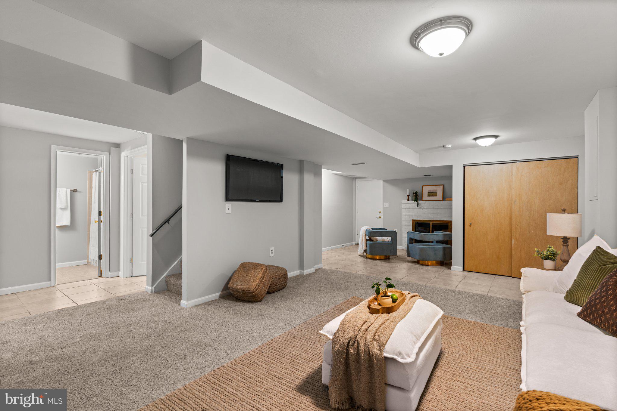 10206 Tanager Ln