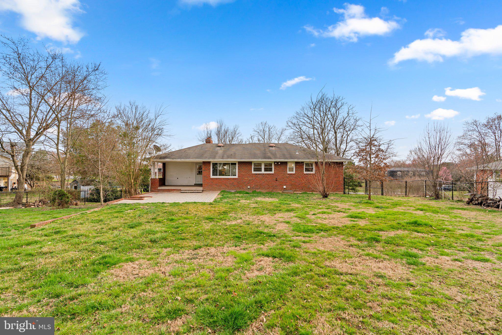 10206 Tanager Ln