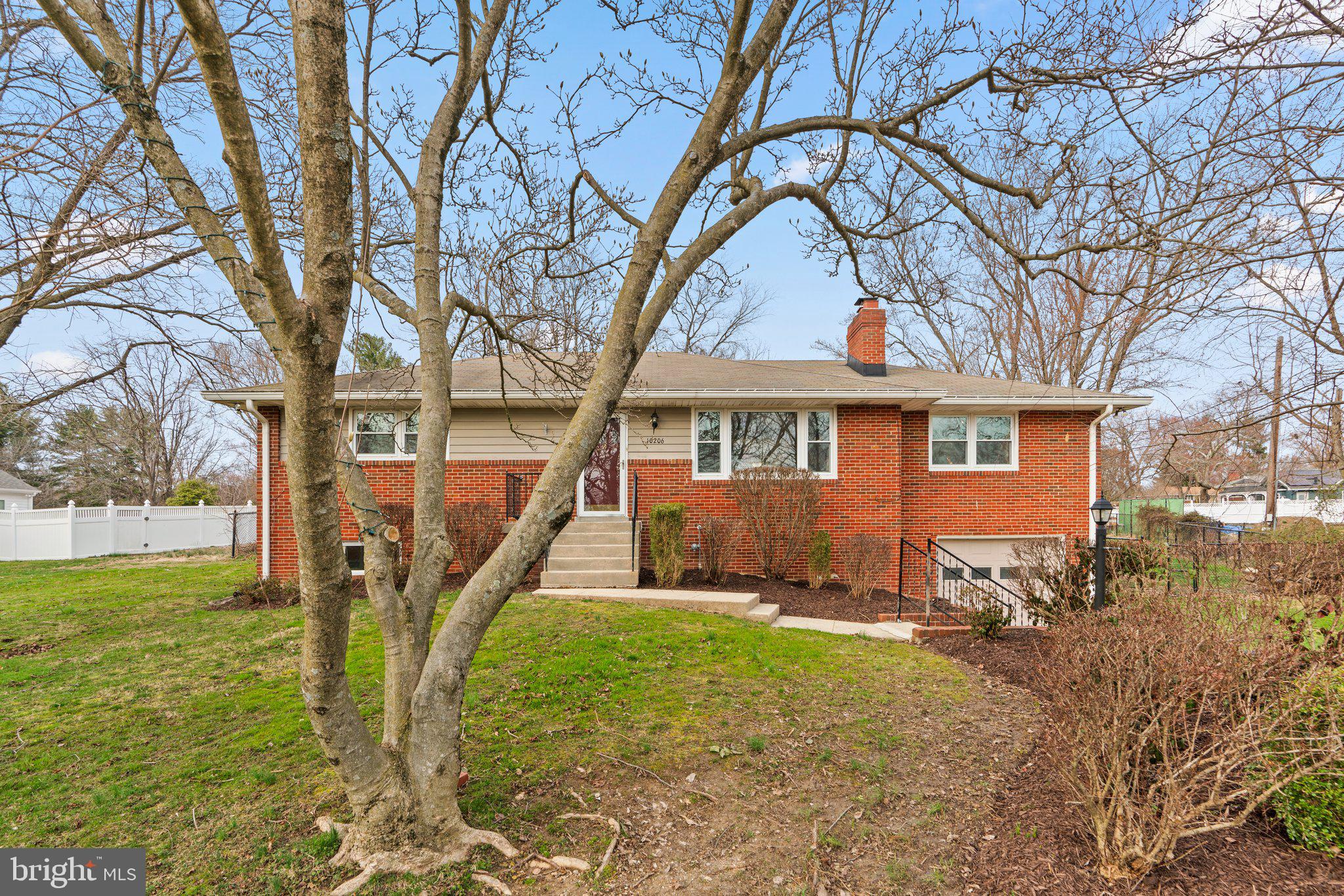 10206 Tanager Ln