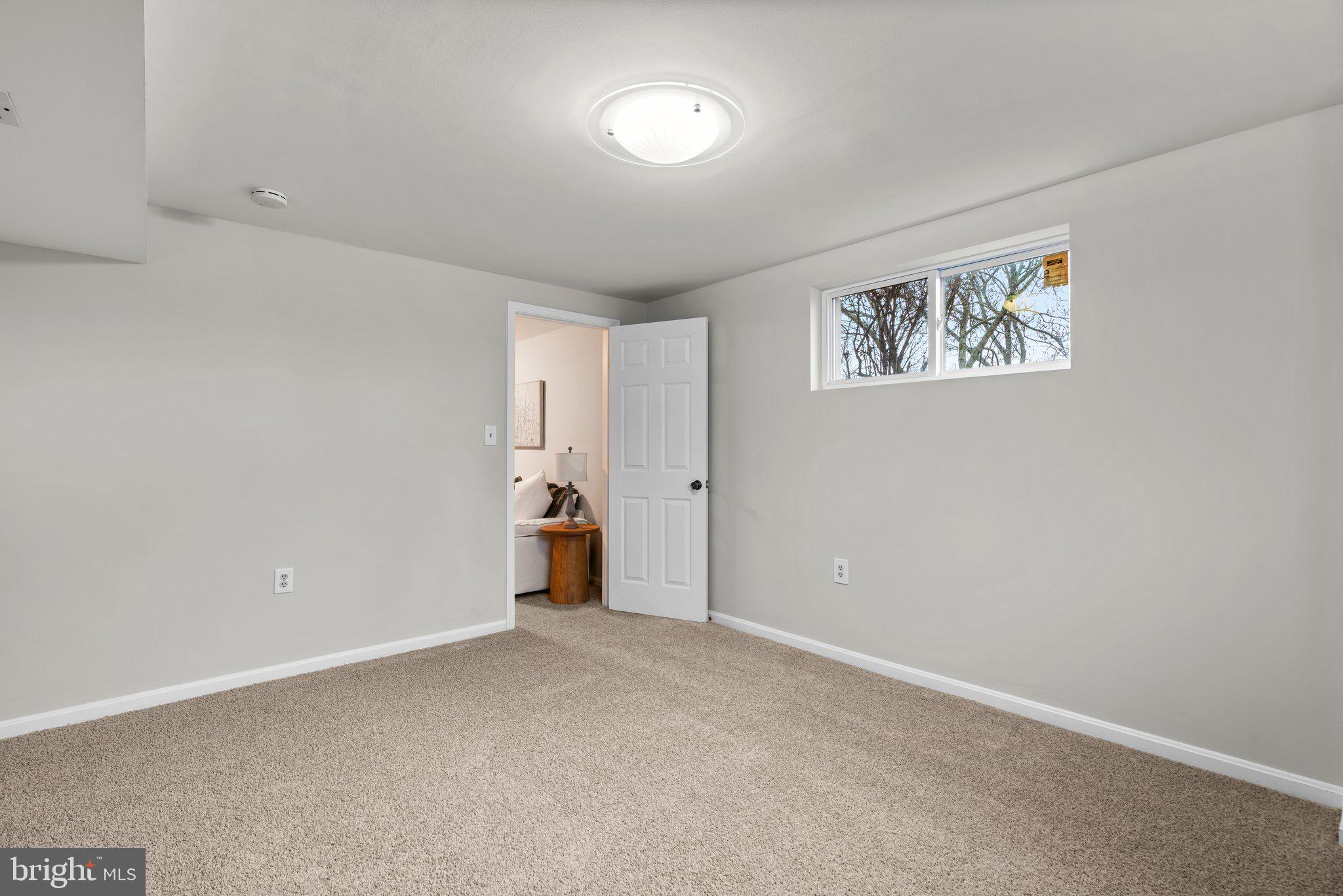 10206 Tanager Ln