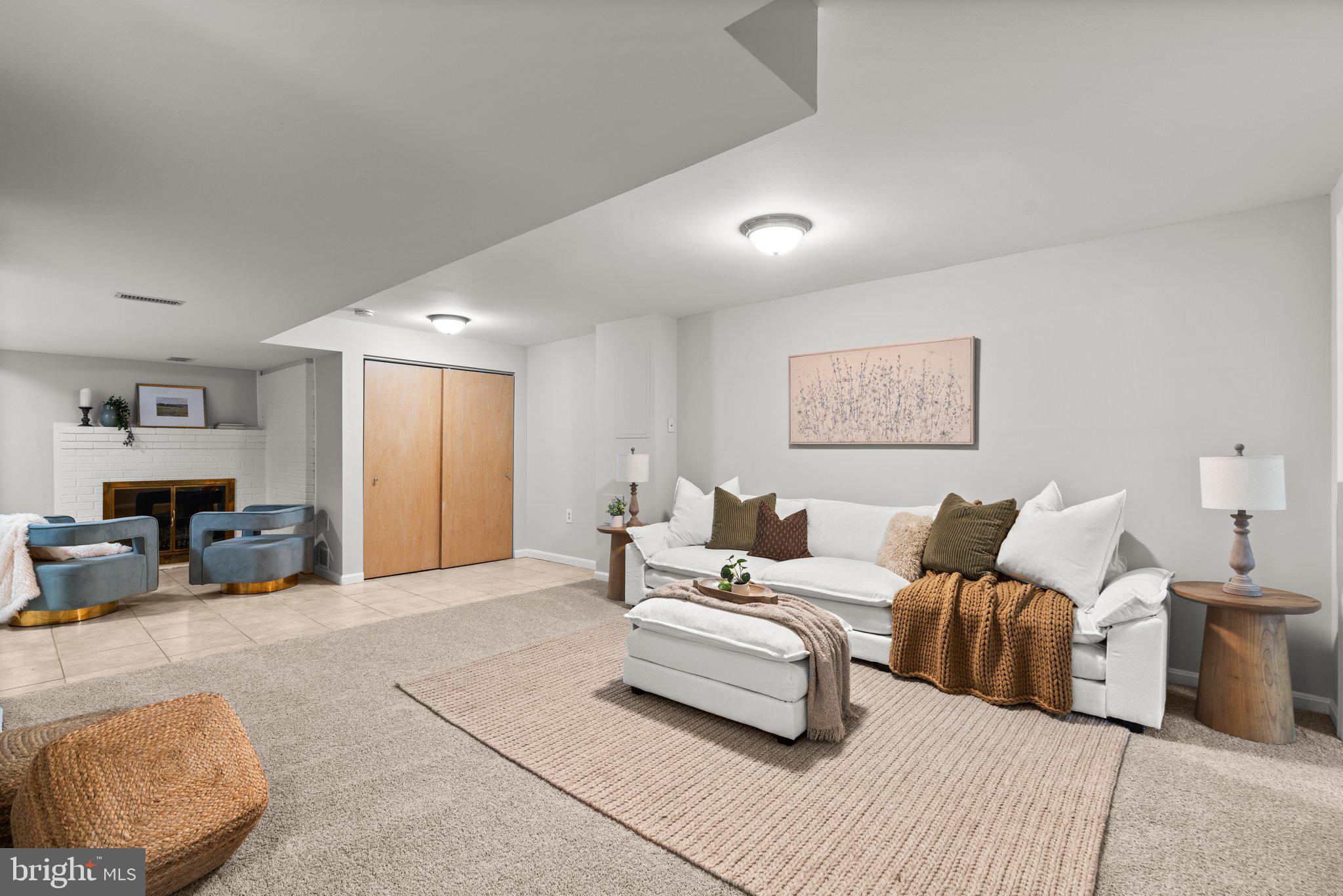 10206 Tanager Ln