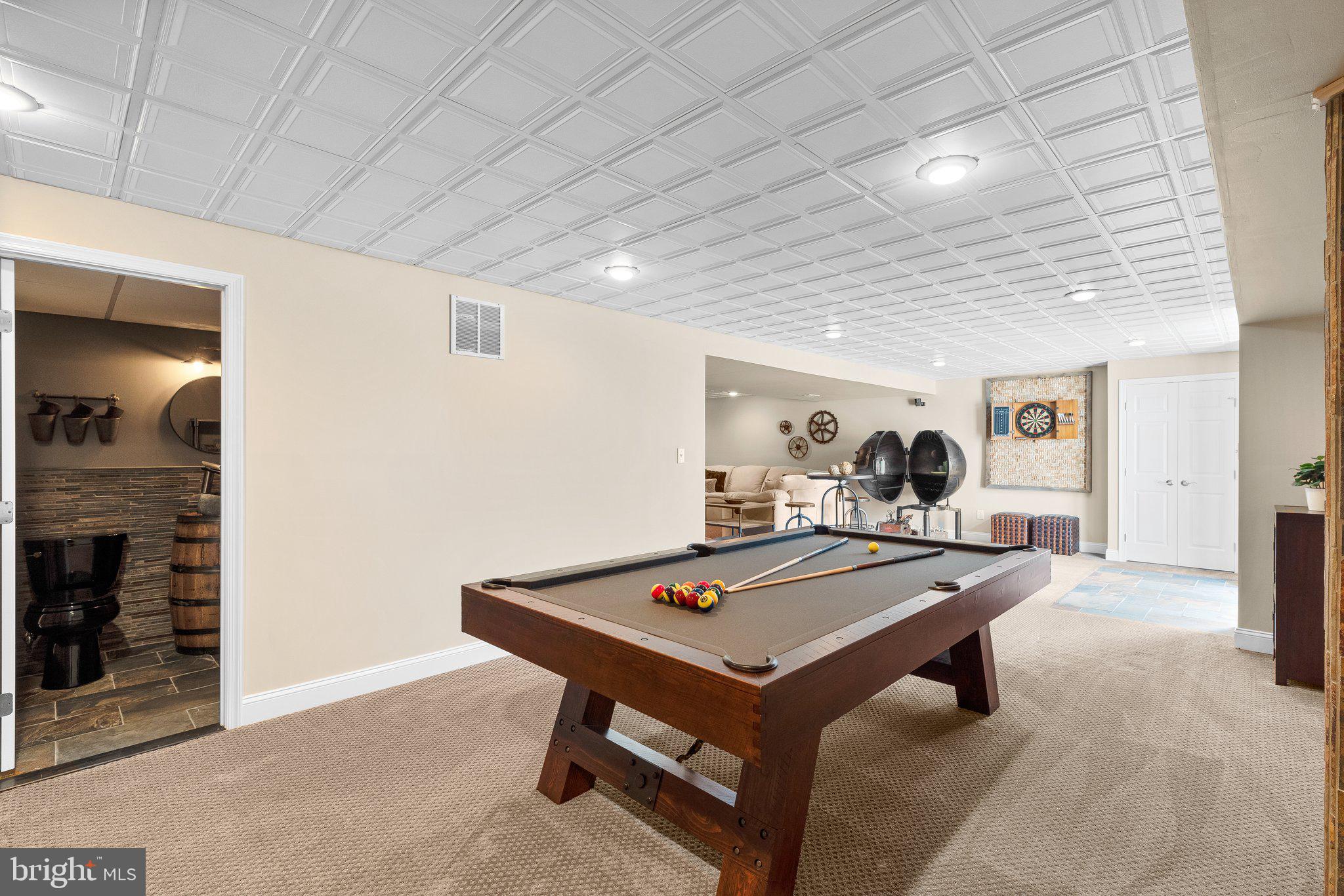 3010 Hobbs Rd