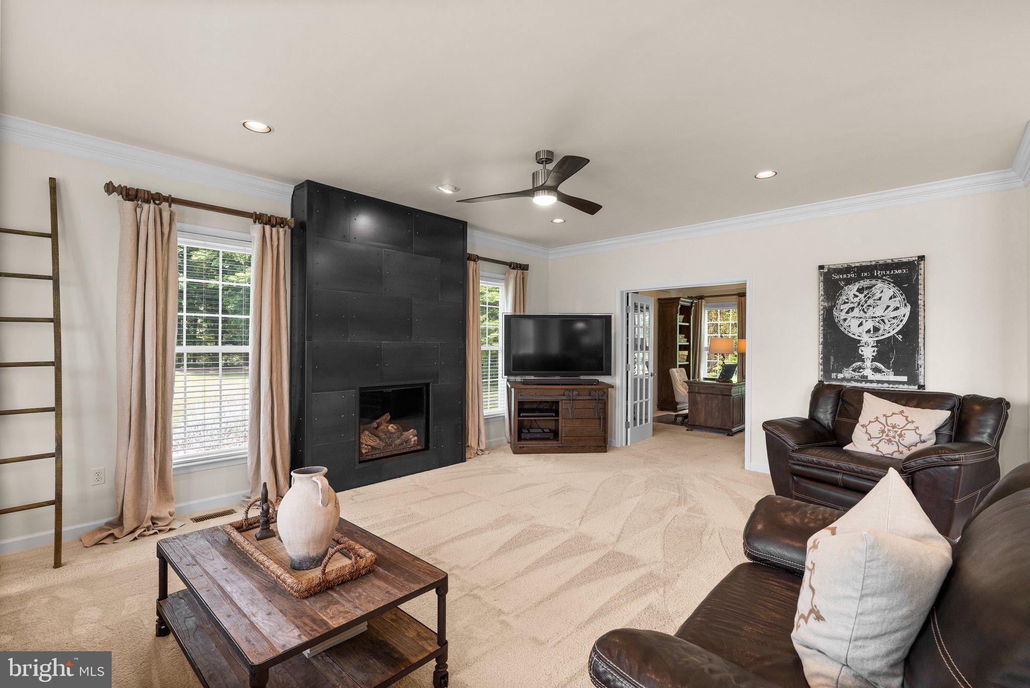 3010 Hobbs Rd