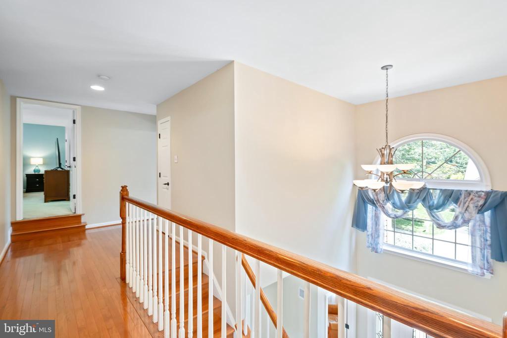 4467 Doncaster Dr