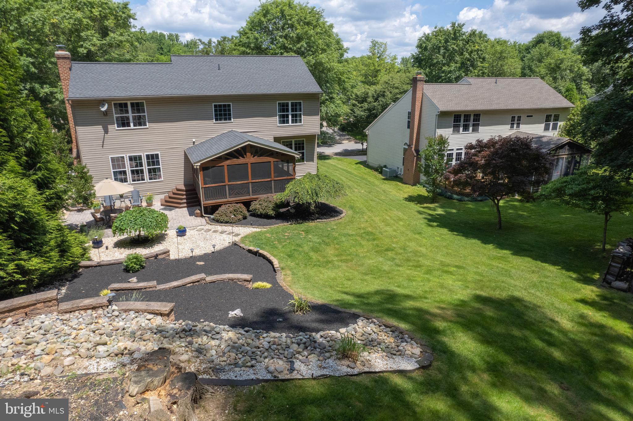 4467 Doncaster Dr