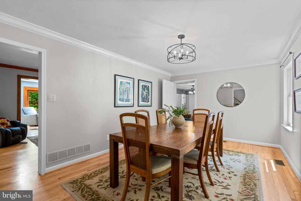 3163 Danmark Dr