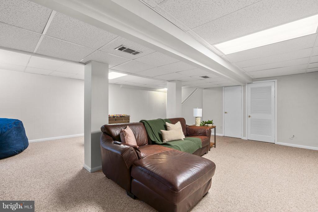 3163 Danmark Dr