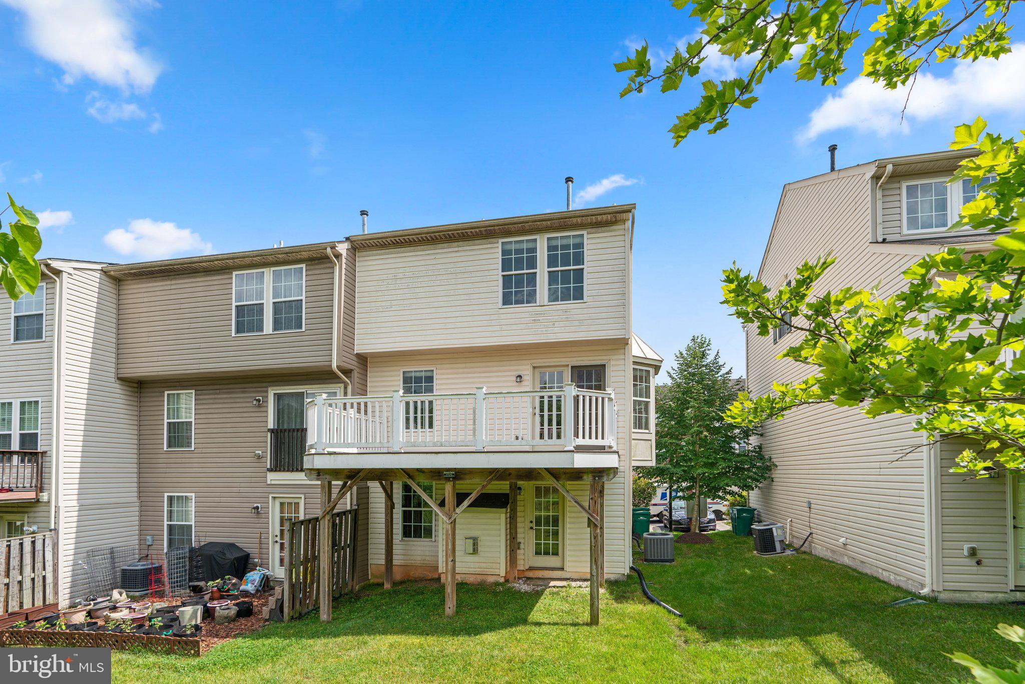 7214 Maidstone Pl #230