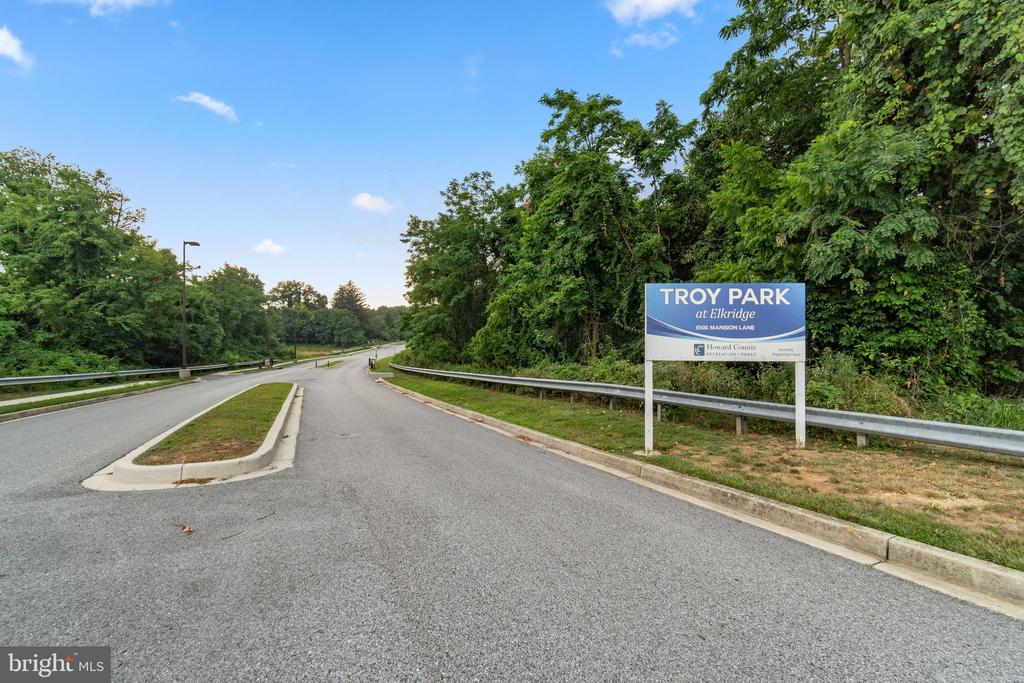 7214 Maidstone Pl #230