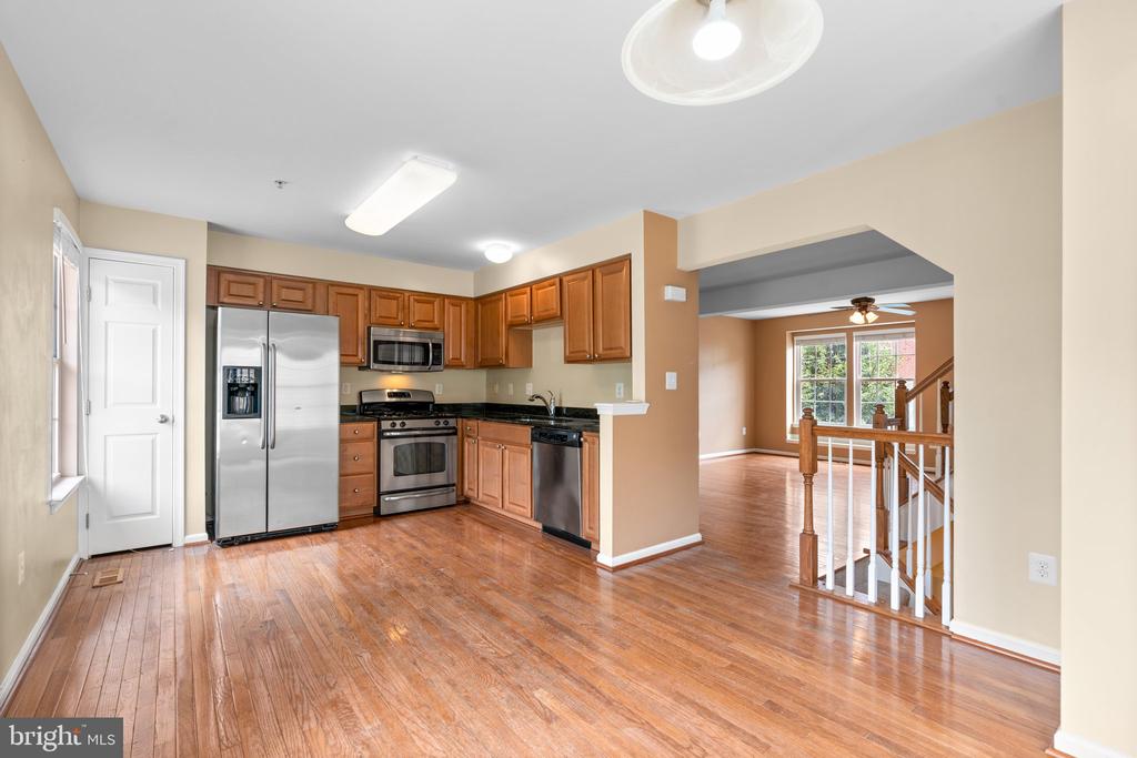 7214 Maidstone Pl #230