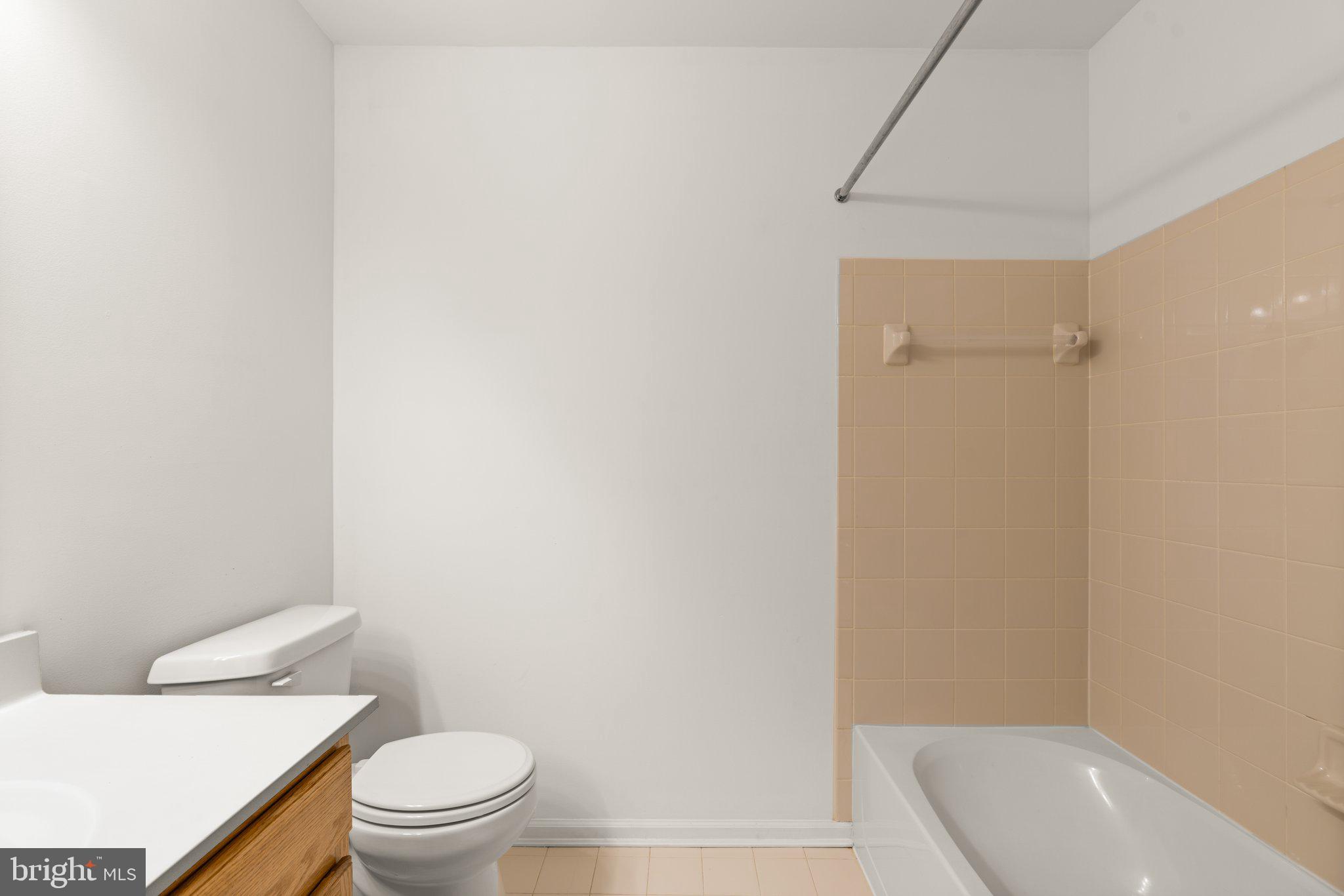 7214 Maidstone Pl #230