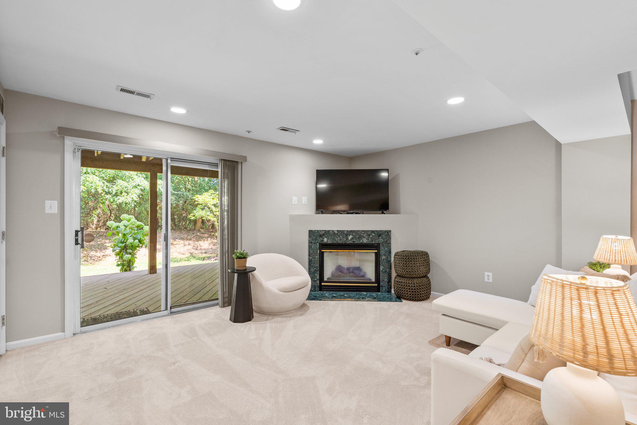 6110 Cliffside Trl