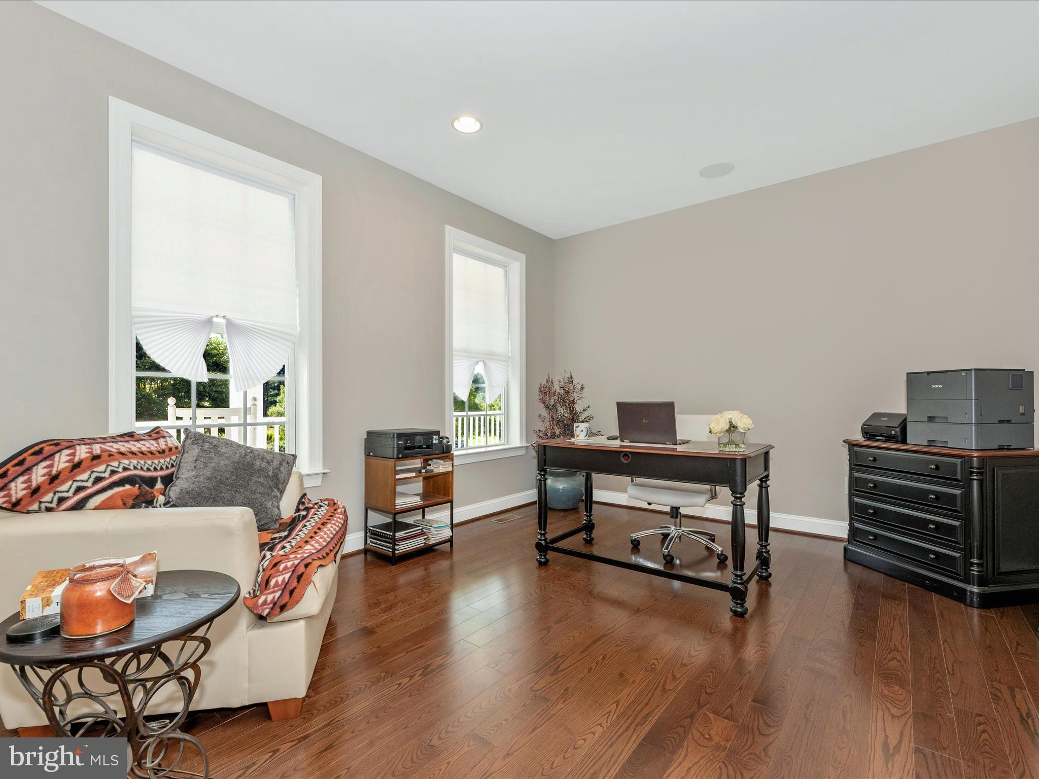 8111 HOLLY MANOR WAY