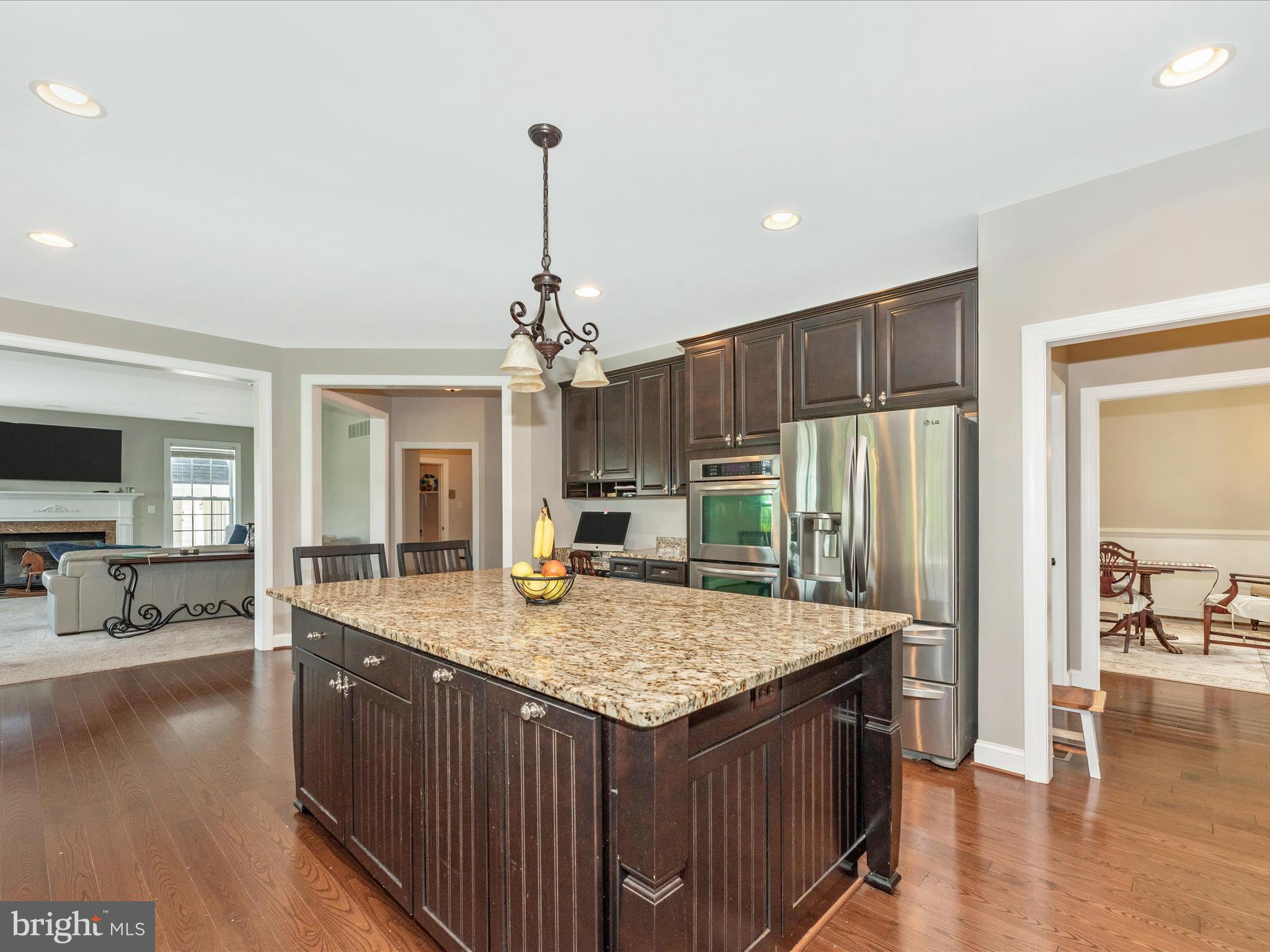 8111 HOLLY MANOR WAY