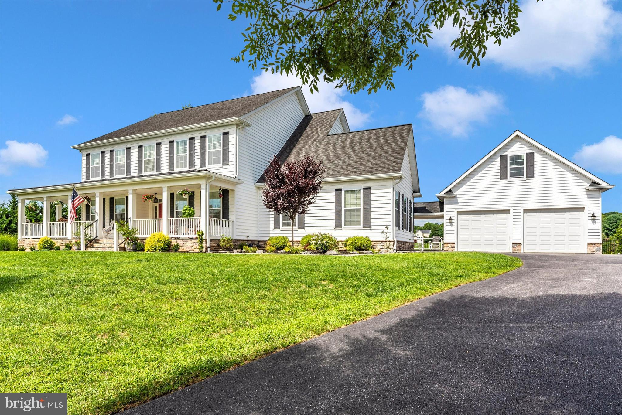 8111 HOLLY MANOR WAY