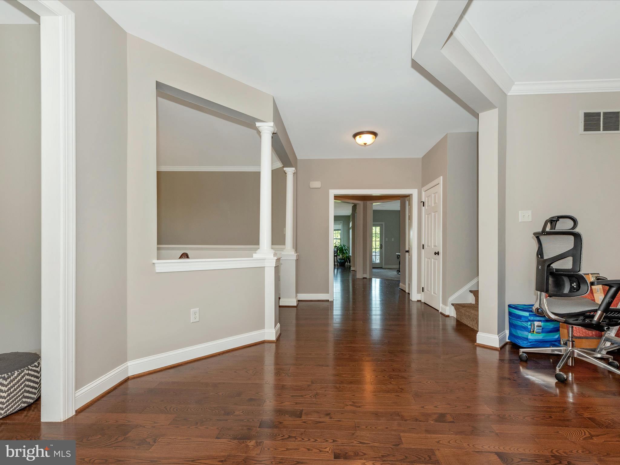 8111 HOLLY MANOR WAY