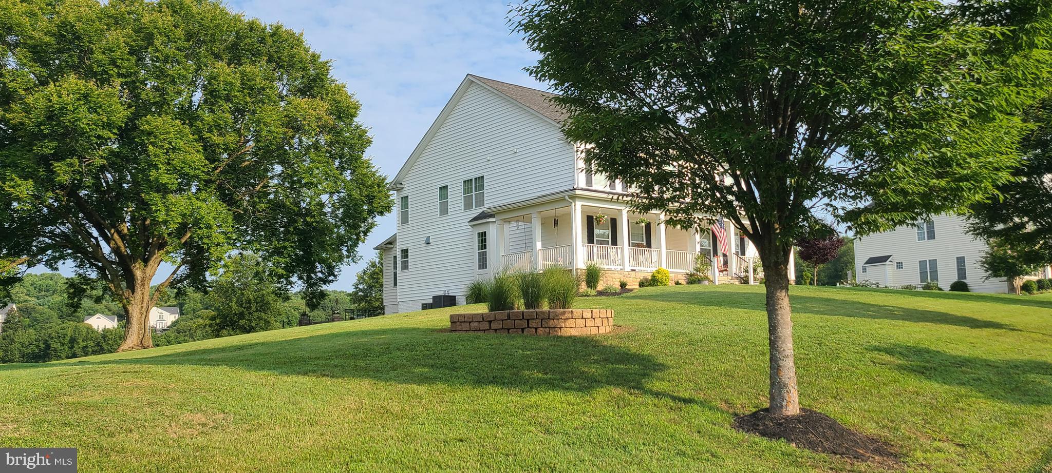 8111 HOLLY MANOR WAY