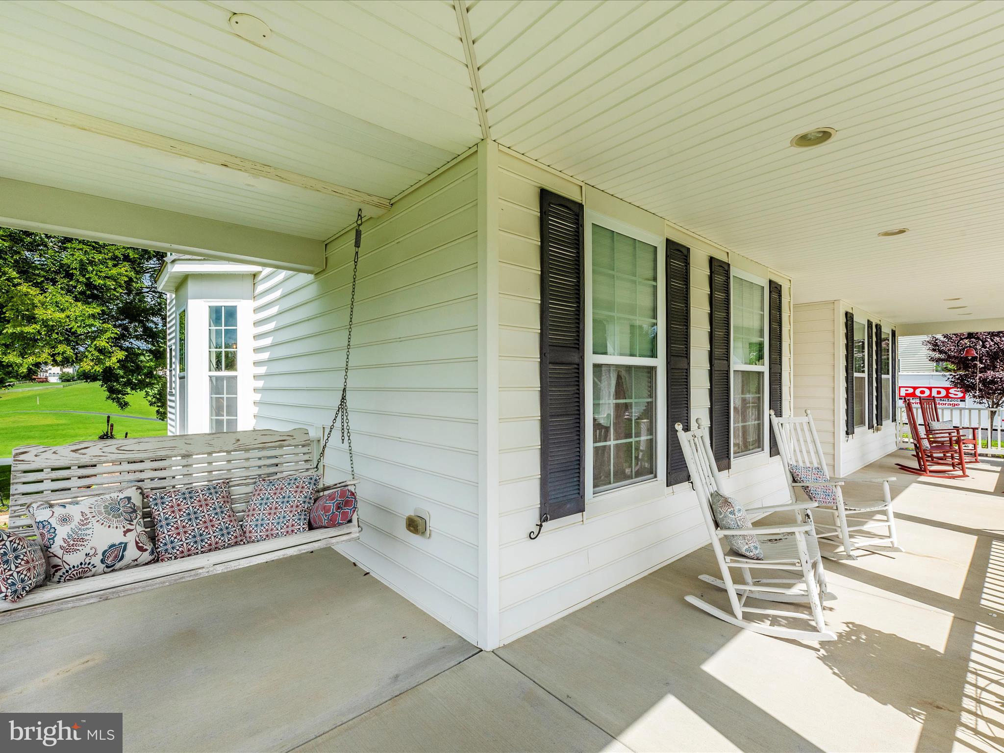 8111 HOLLY MANOR WAY