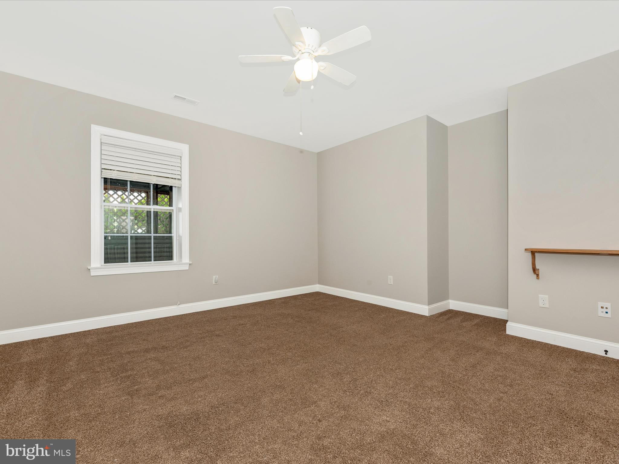 8111 HOLLY MANOR WAY