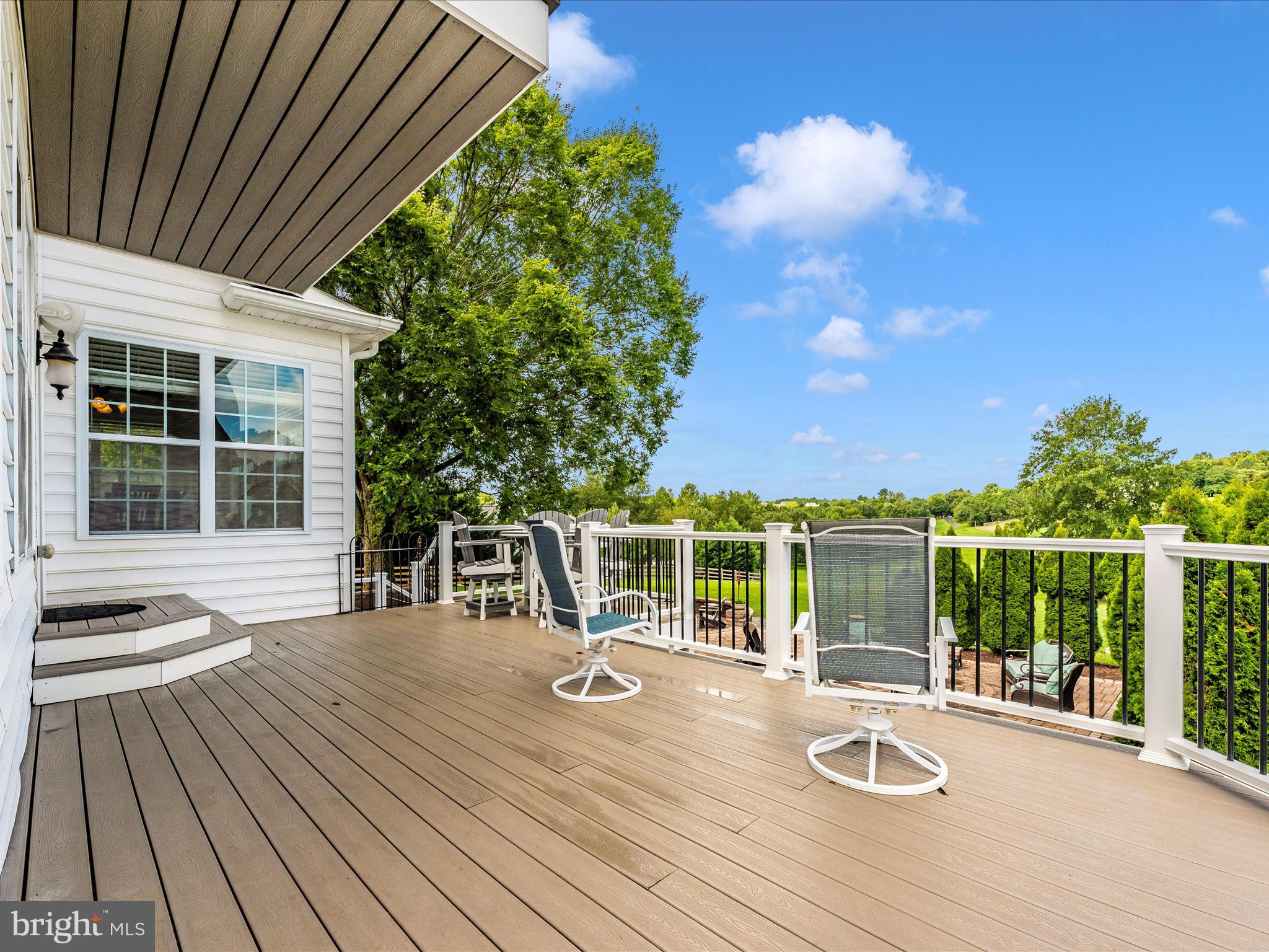 8111 HOLLY MANOR WAY