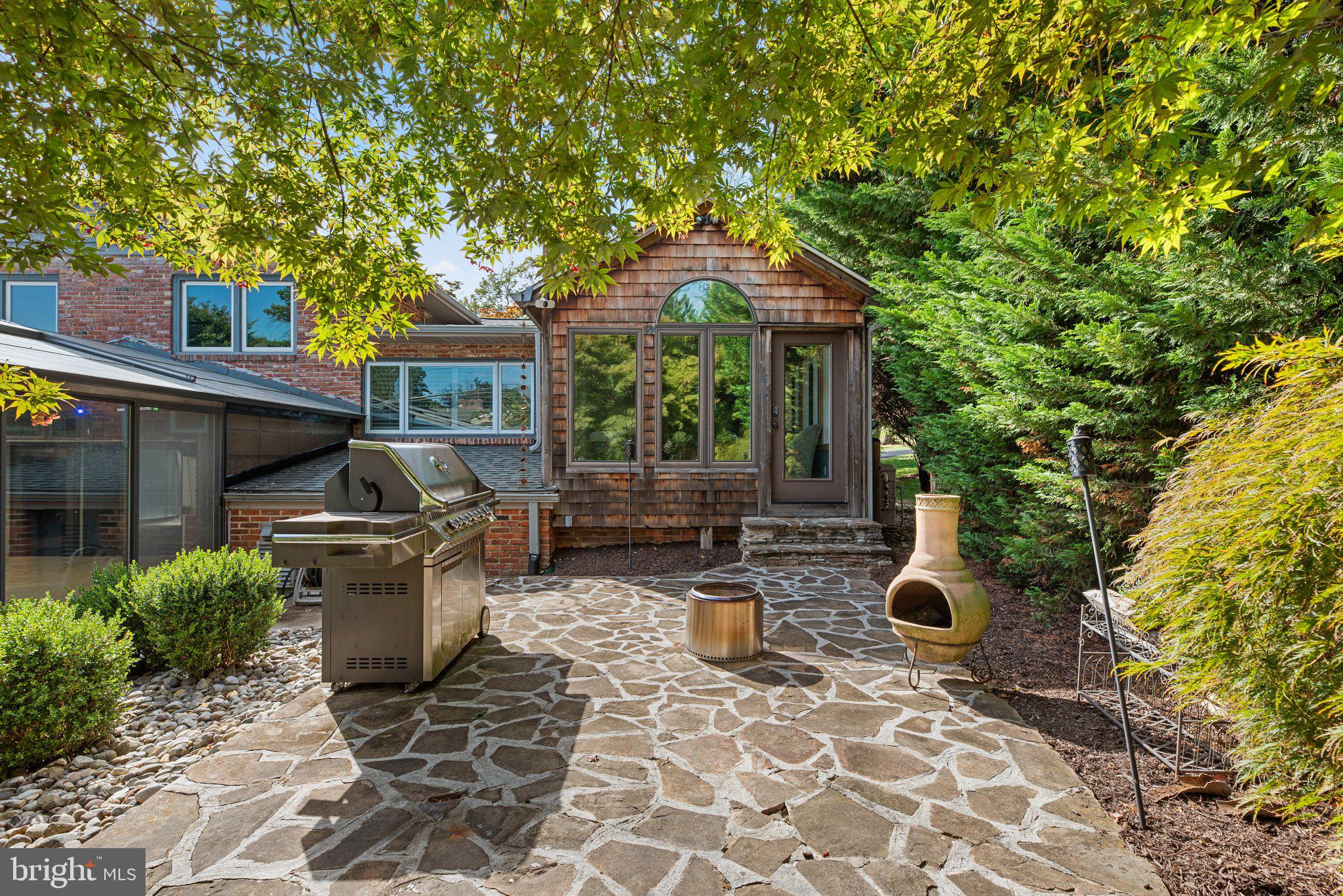 3713 Macalpine Rd