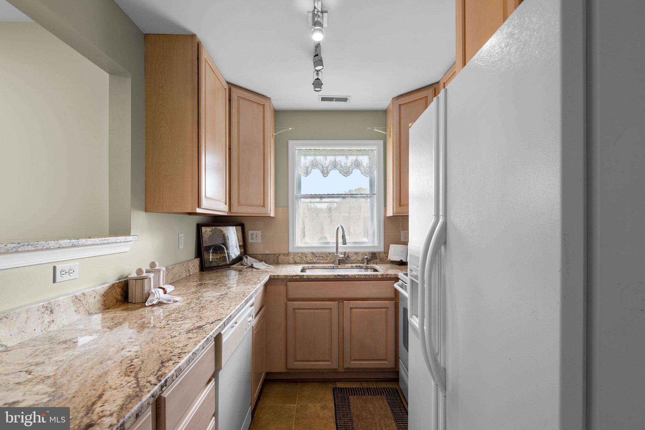 3713 Macalpine Rd