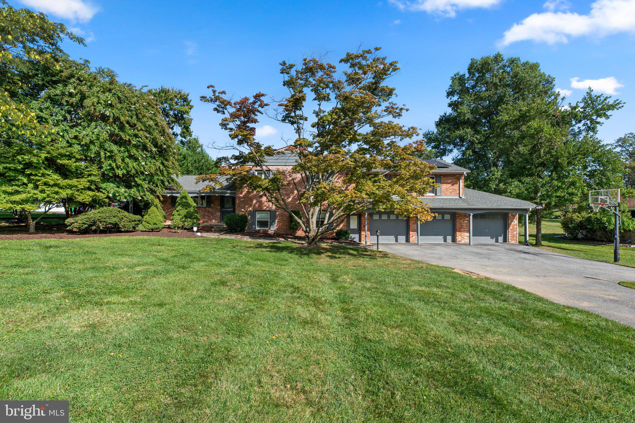 3713 Macalpine Rd