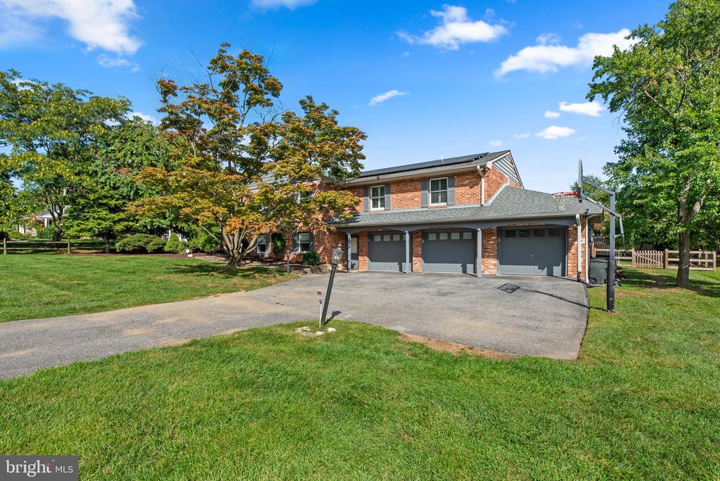 3713 Macalpine Rd