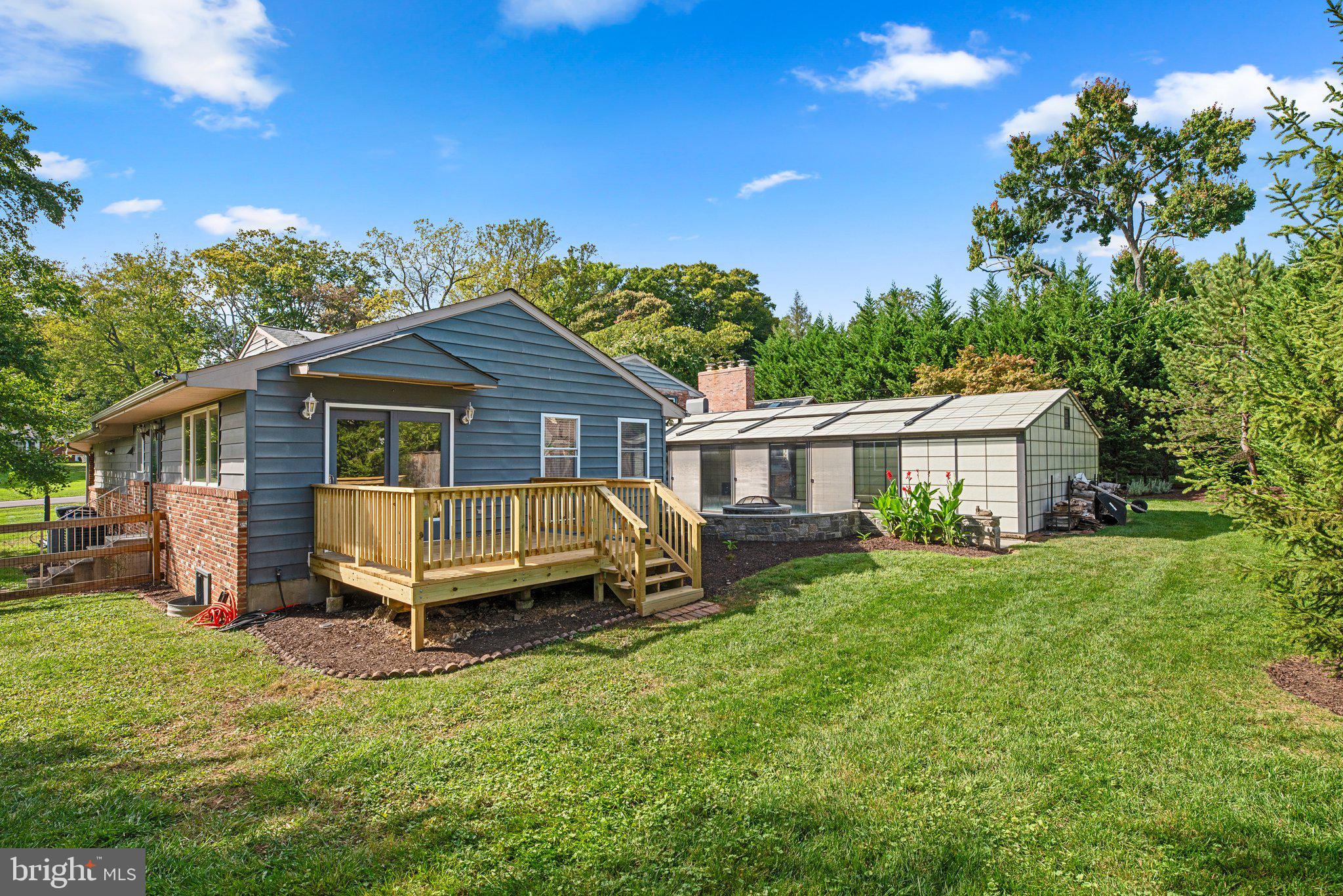 3713 Macalpine Rd