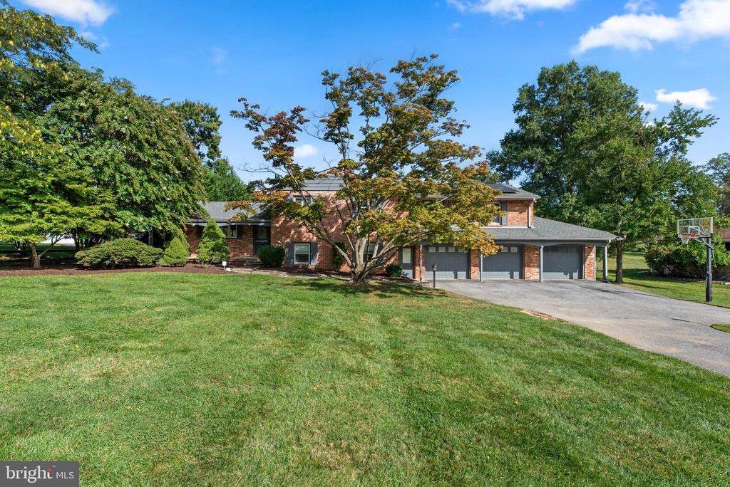 3713 Macalpine Rd