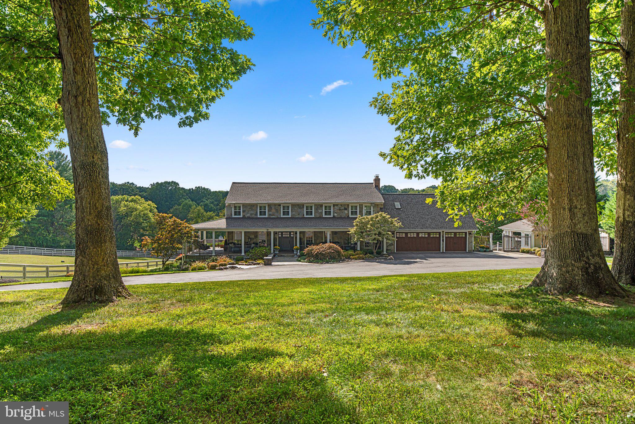 7122 Deer Valley Rd