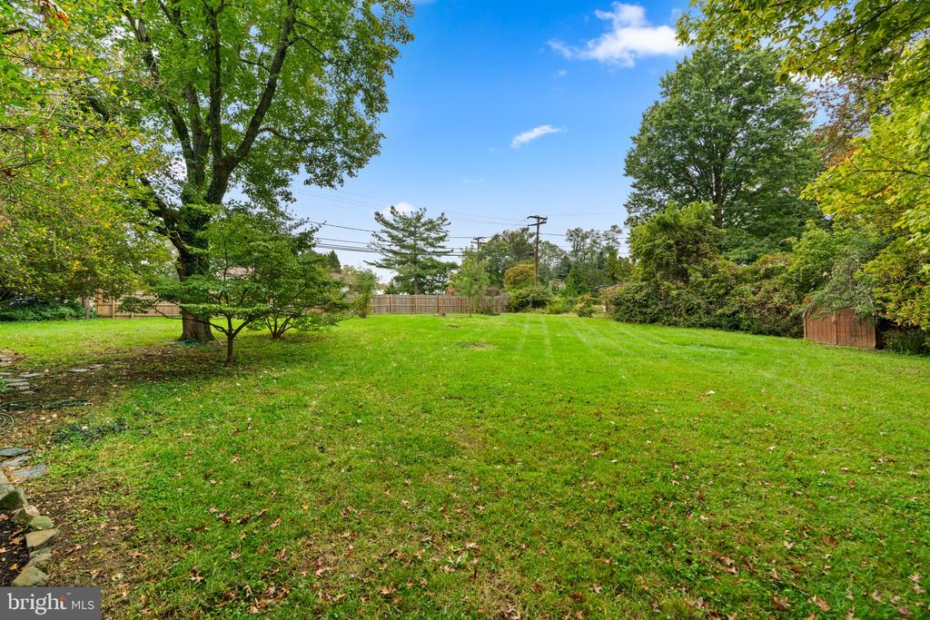 8797 Autumn Hill Ct