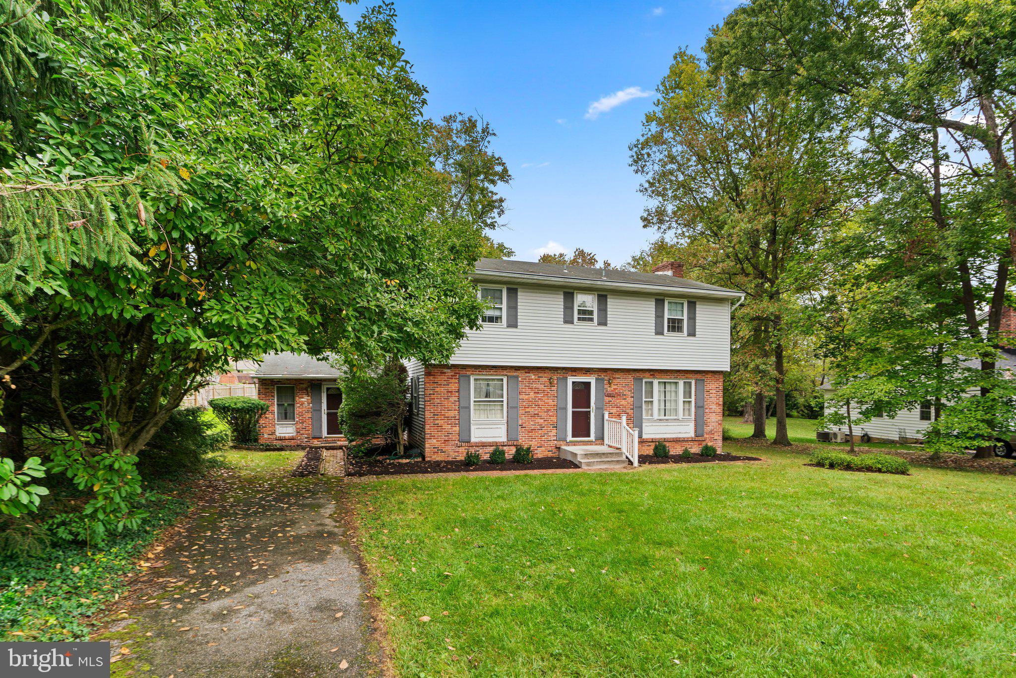 8797 Autumn Hill Ct