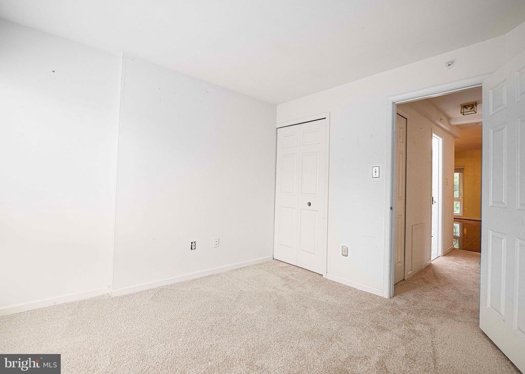 4970 DORSEY HALL DR. A6