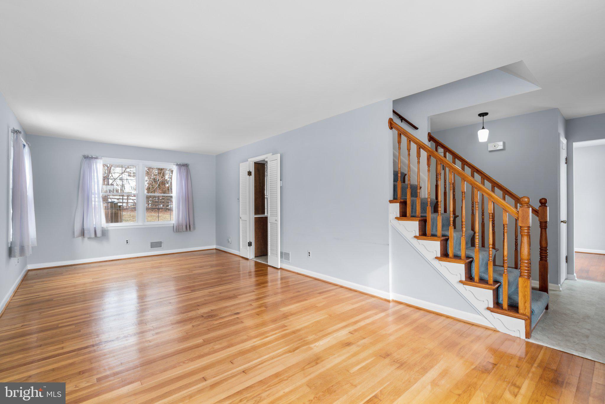 5027 Lake Circle Ct