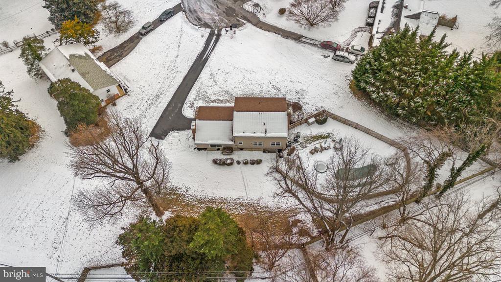 5027 Lake Circle Ct