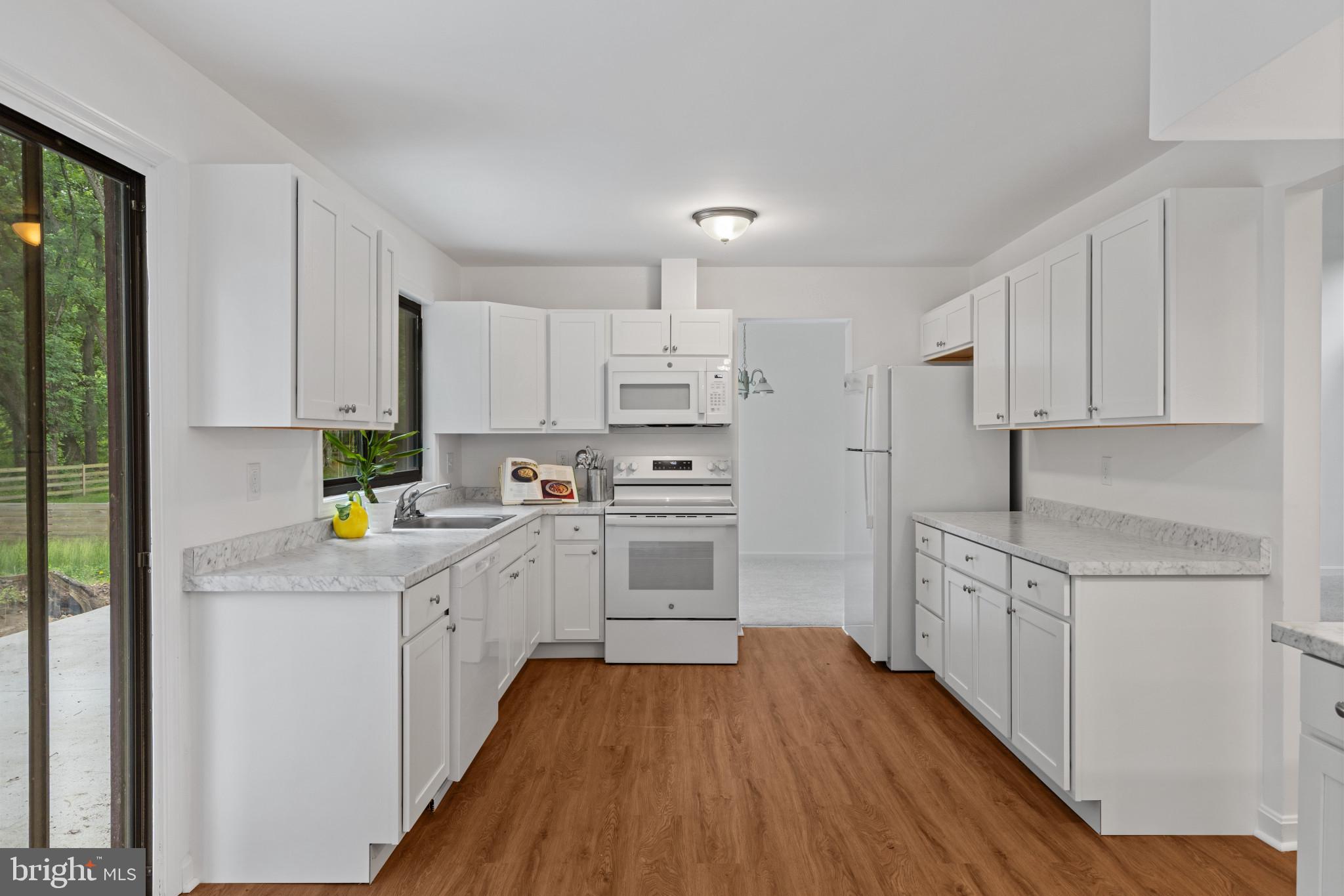 5338 LIGHTNING VIEW ROAD