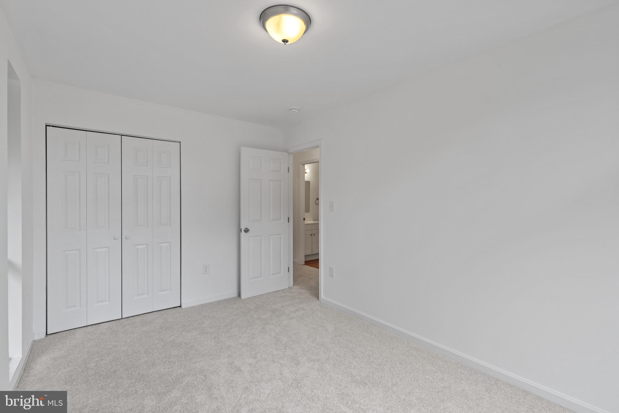 5338 LIGHTNING VIEW ROAD