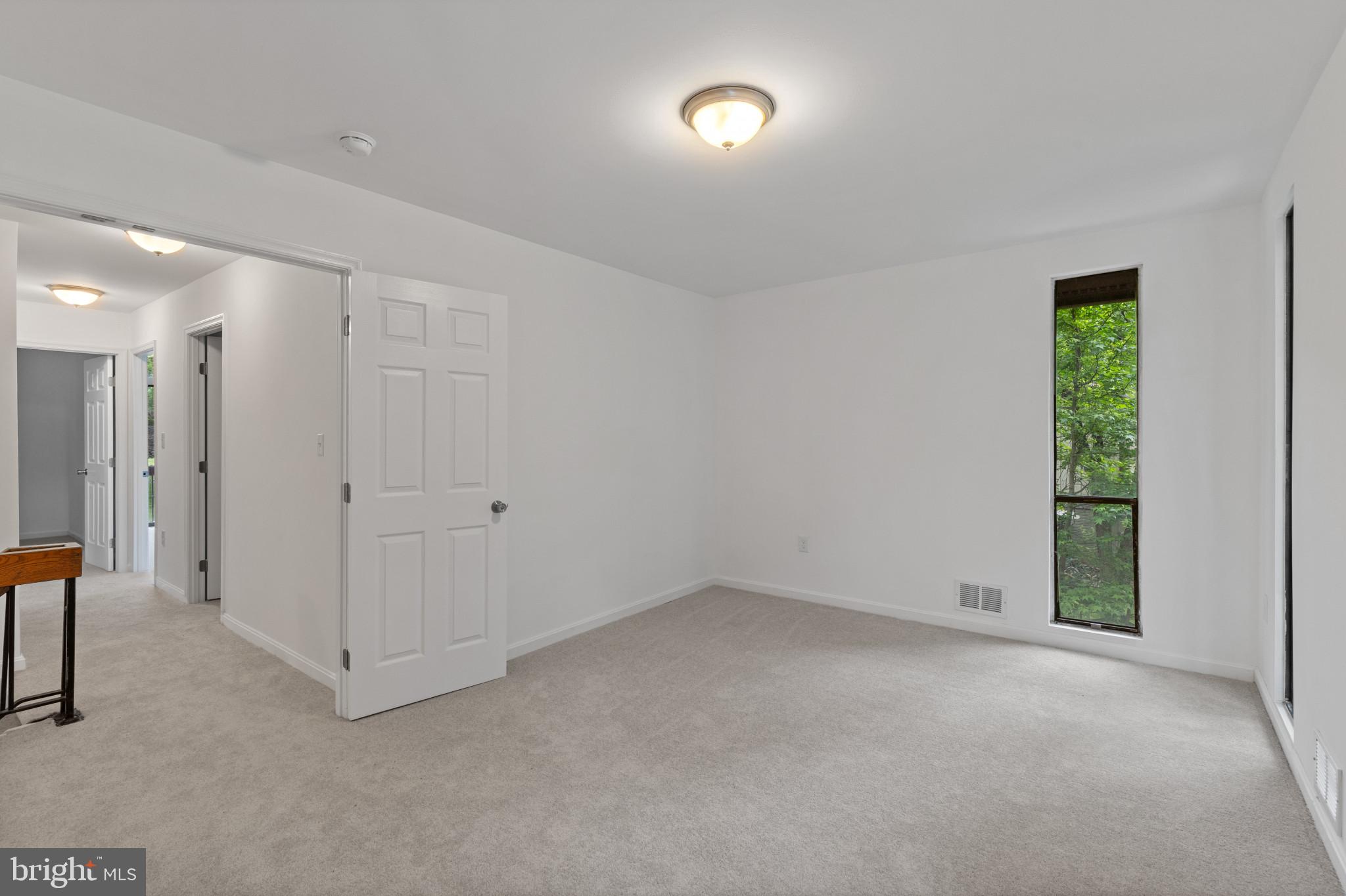 5338 LIGHTNING VIEW ROAD